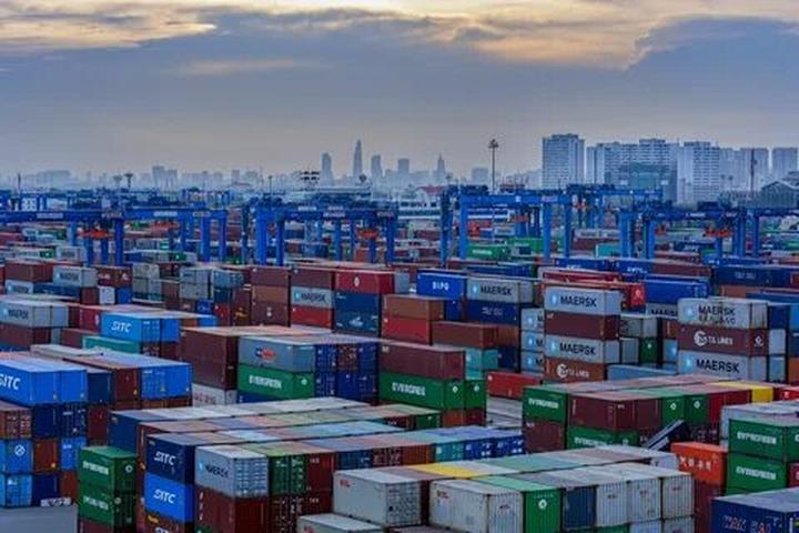 Mỹ Tâm: Họa mi tóc nâu và mối quan hệ với học trò