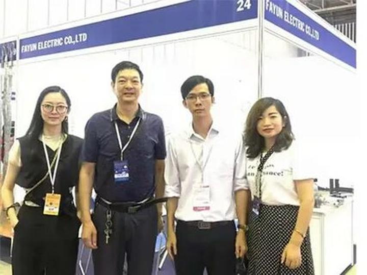 Khởi Nghiệp Video Ngắn Không Cần Kinh Nghiệm: Hotspot Matrix Là Lựa Chọn Của Bạn